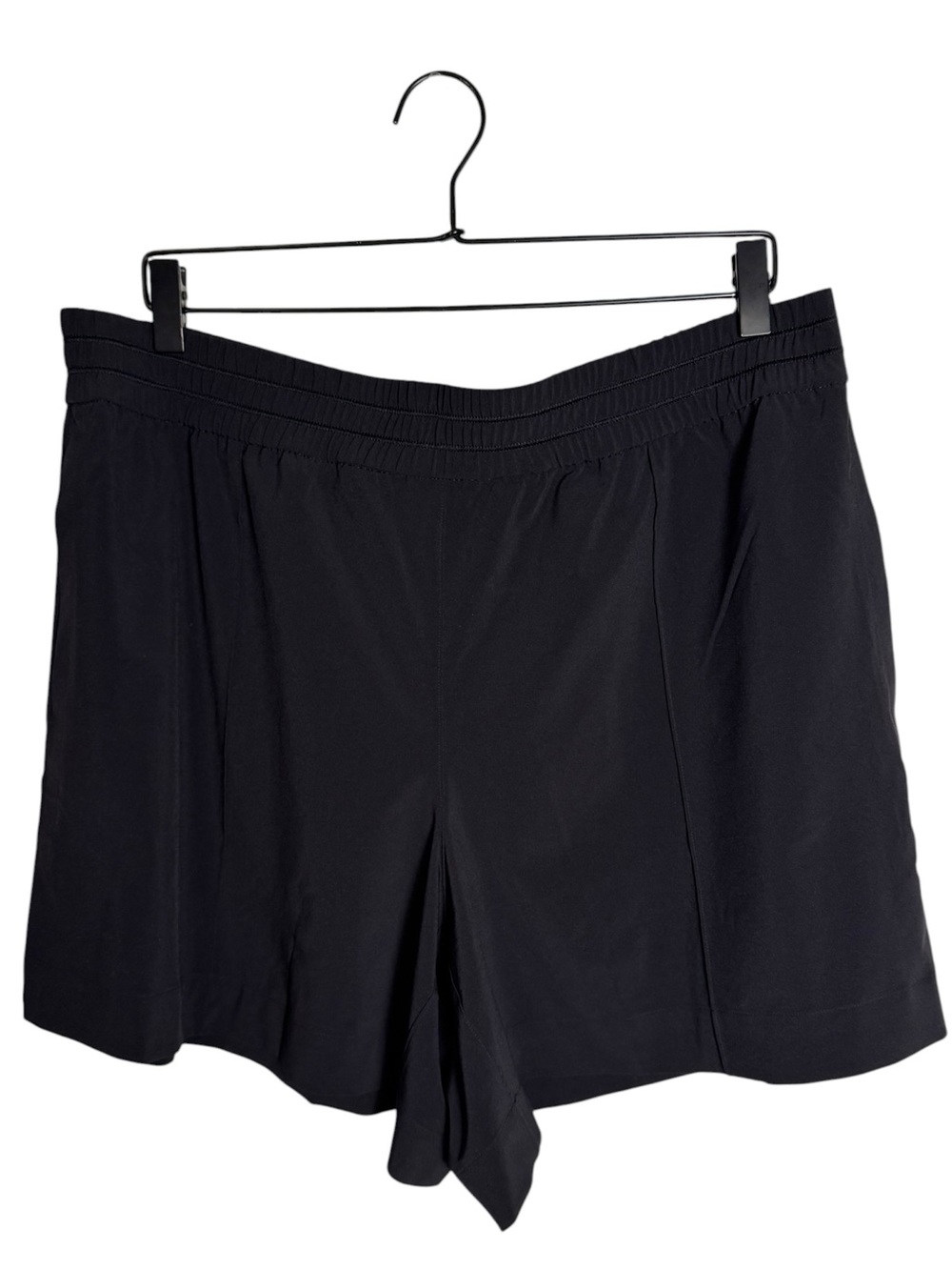 Lululemon Breezily Mid-Rise Short Black 6” Size XL